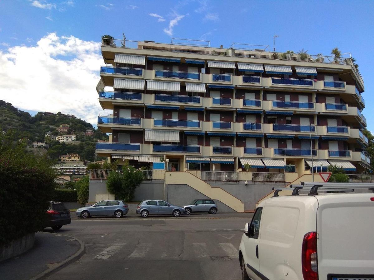 Appartamento Riviera Trilocale Wifi E Parcheggio Privato فنتيميليا المظهر الخارجي الصورة