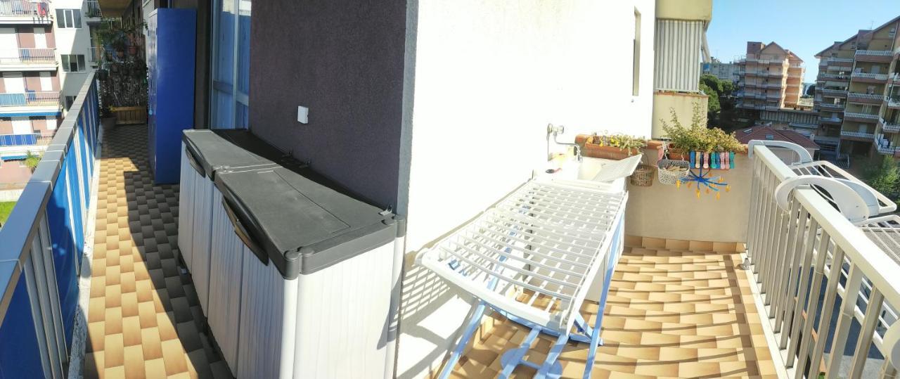 Appartamento Riviera Trilocale Wifi E Parcheggio Privato فنتيميليا المظهر الخارجي الصورة